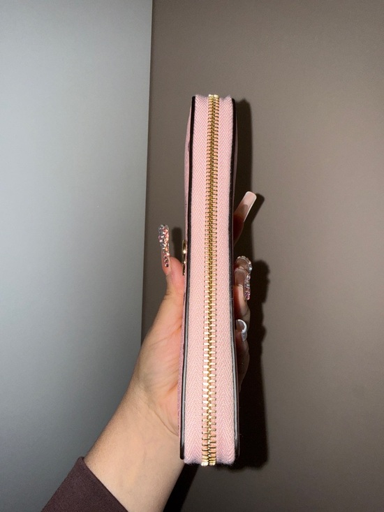 Gucci Pink Fruit-Print Zip Wallet with Gold GG - Picture 5 of 6